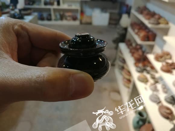 荣昌陶釉色花瓶（开州之窗）